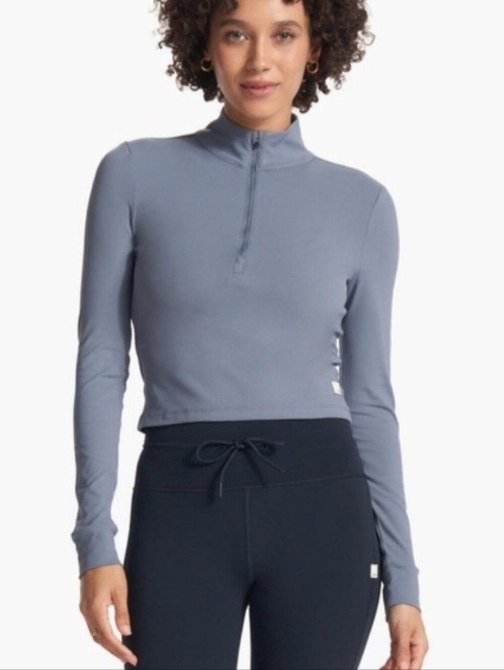 Vuori Studio Half Zip Cropped Quarter-Zip Top in Slate Blue Long Sleeve, size M